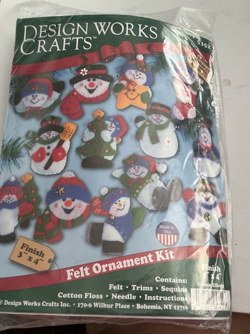 Design Works Crafts Felt Ornament Kit - Multicolor Snowman Holiday Pack